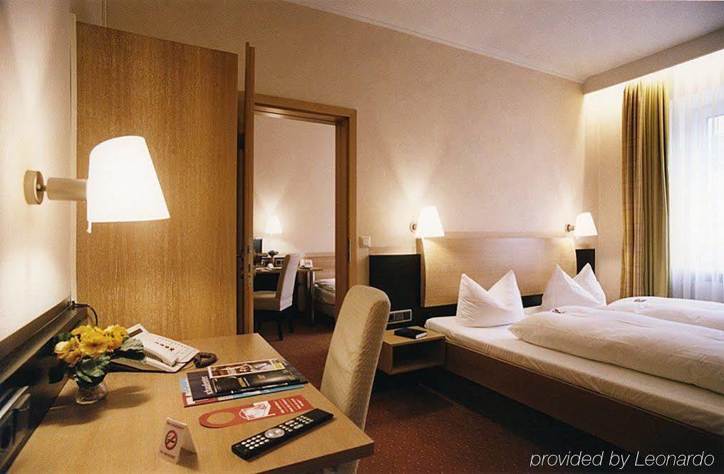 Jedermann Hotel 3*